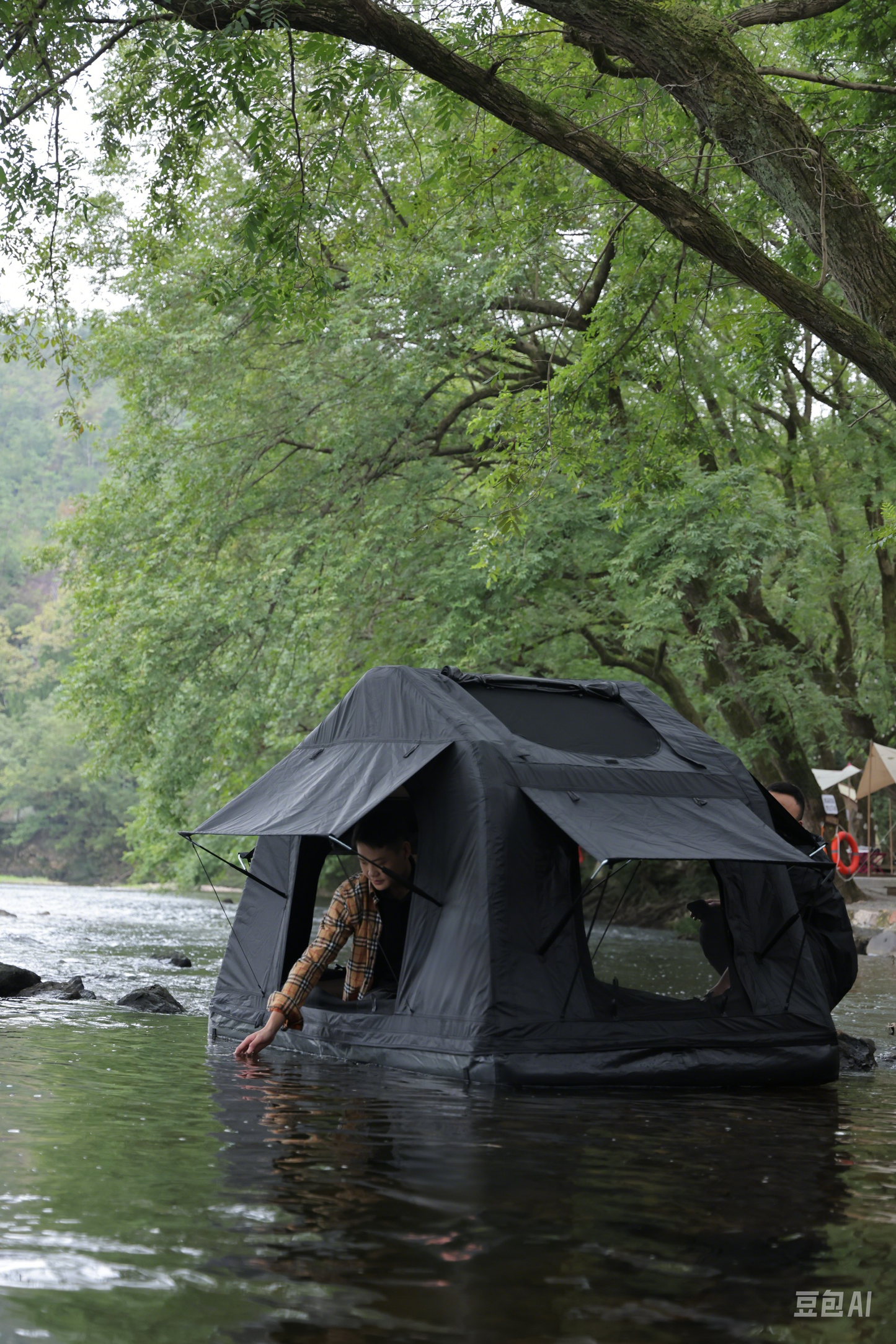 3 in 1 Multifunctional Rooftop Overland Water Camping Inflatable Waterproof Tent With Ladder (SUVS / Jeep / Bronco / Trucks)
