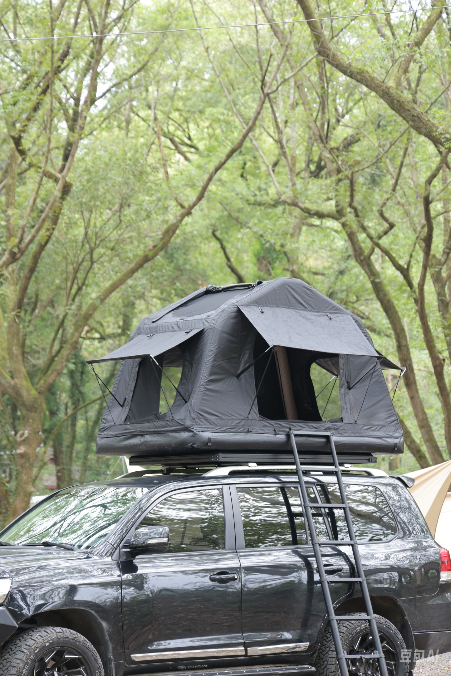3 in 1 Multifunctional Rooftop Overland Water Camping Inflatable Waterproof Tent With Ladder (SUVS / Jeep / Bronco / Trucks)