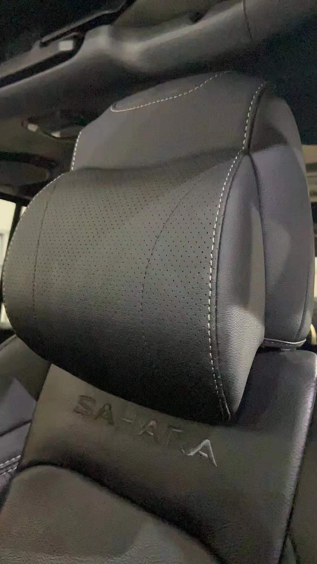 Grey Softness Driver Front Seat Headrest Pillow 100% Memory Foam and Breathable Cover (18-24 Jeep Wrangler JL 4 Door)