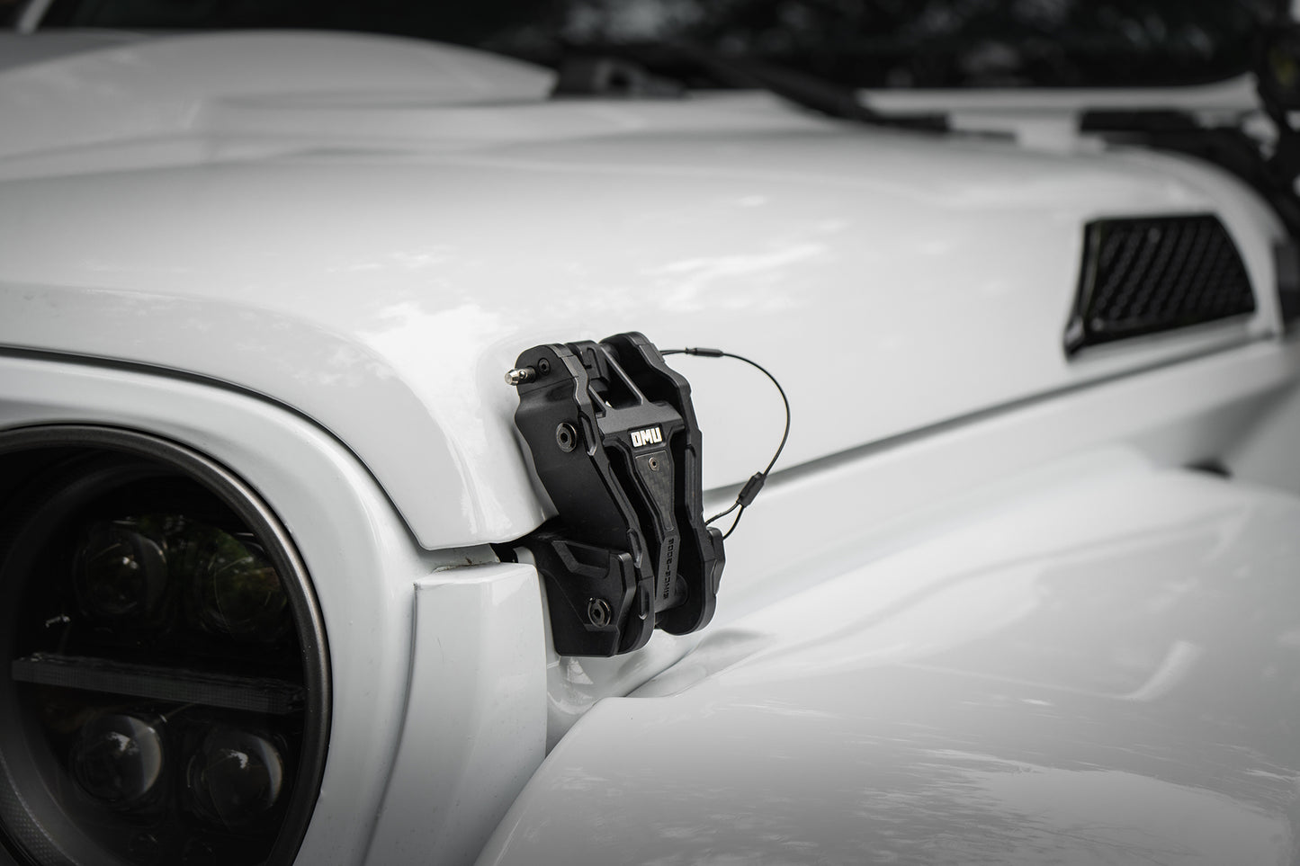 OMU Armory - Cerradura para capó para Jeep Wrangler 2007-2018 Jeep Wrangle JK JL JT