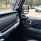 Maiker Paquete de 2 portavasos para Jeep Wrangler JL Gladiator JT Lado derecho e izquierdo 2018-2024 Portavasos Accesorios Wrangler Portavasos para puerta
